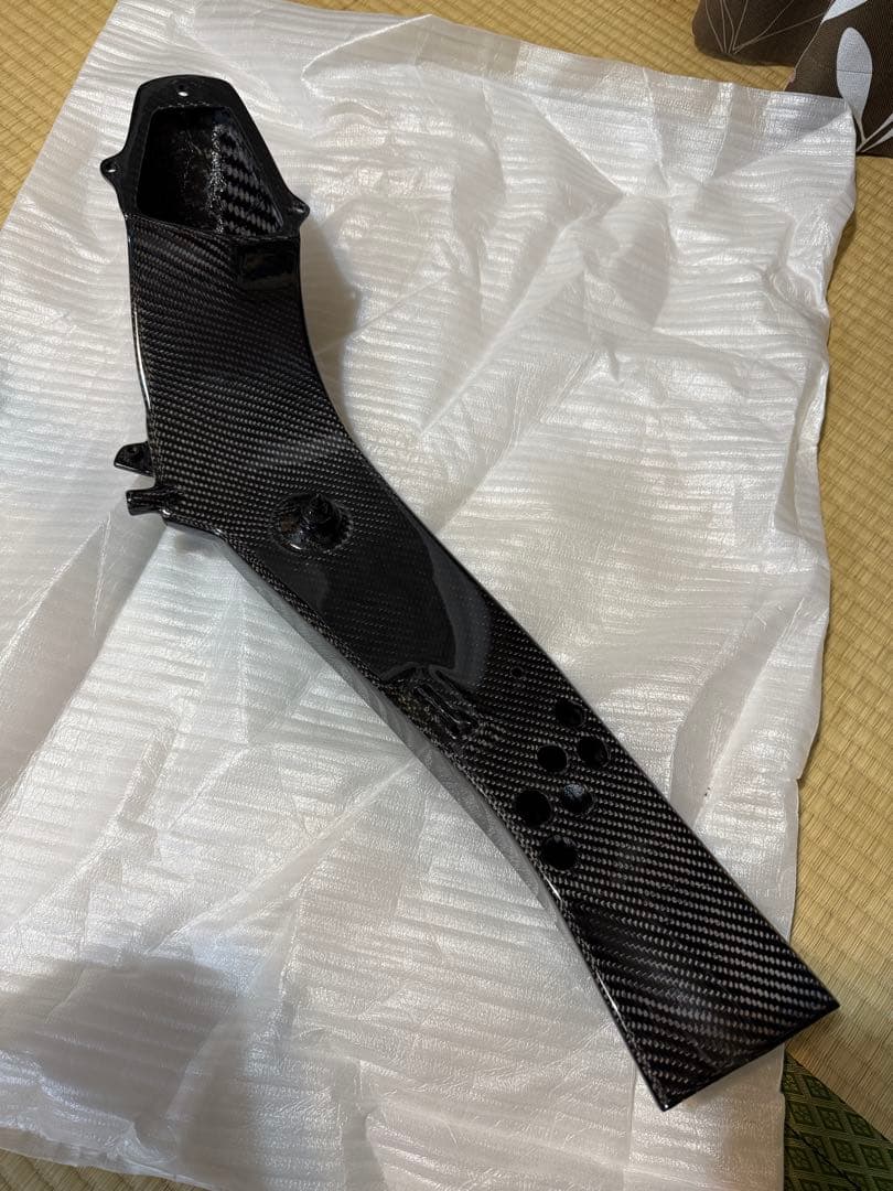 スピードラ　SSK ドライカーボンラムエアダクトカバー　H2 SX用