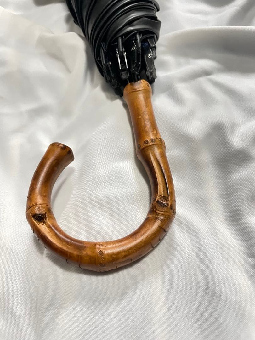 芦屋ロサブラン　ネイビー フリル付き 折りたたみ傘 晴雨兼用