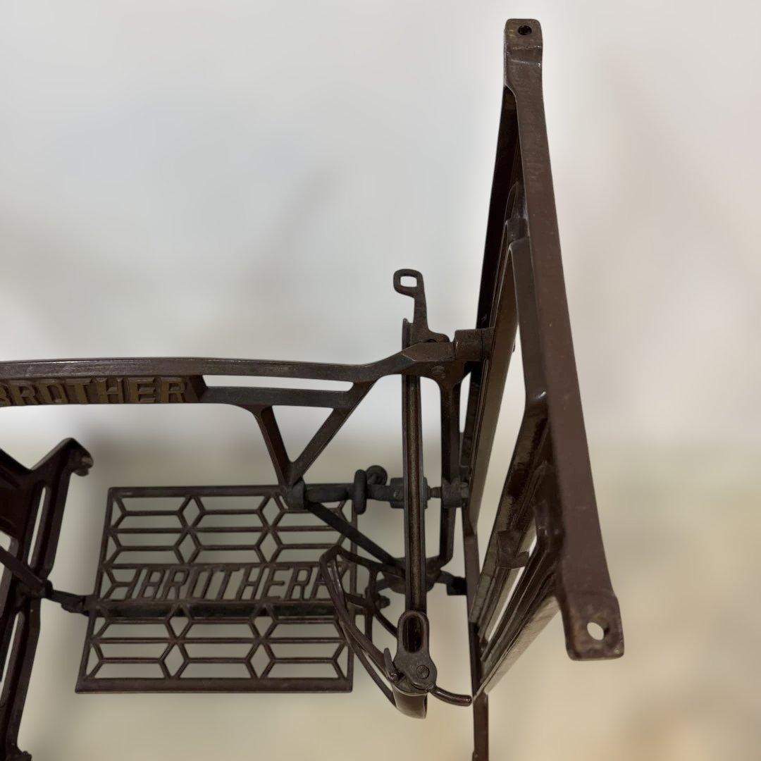 BROTHER 足踏みミシン フレーム