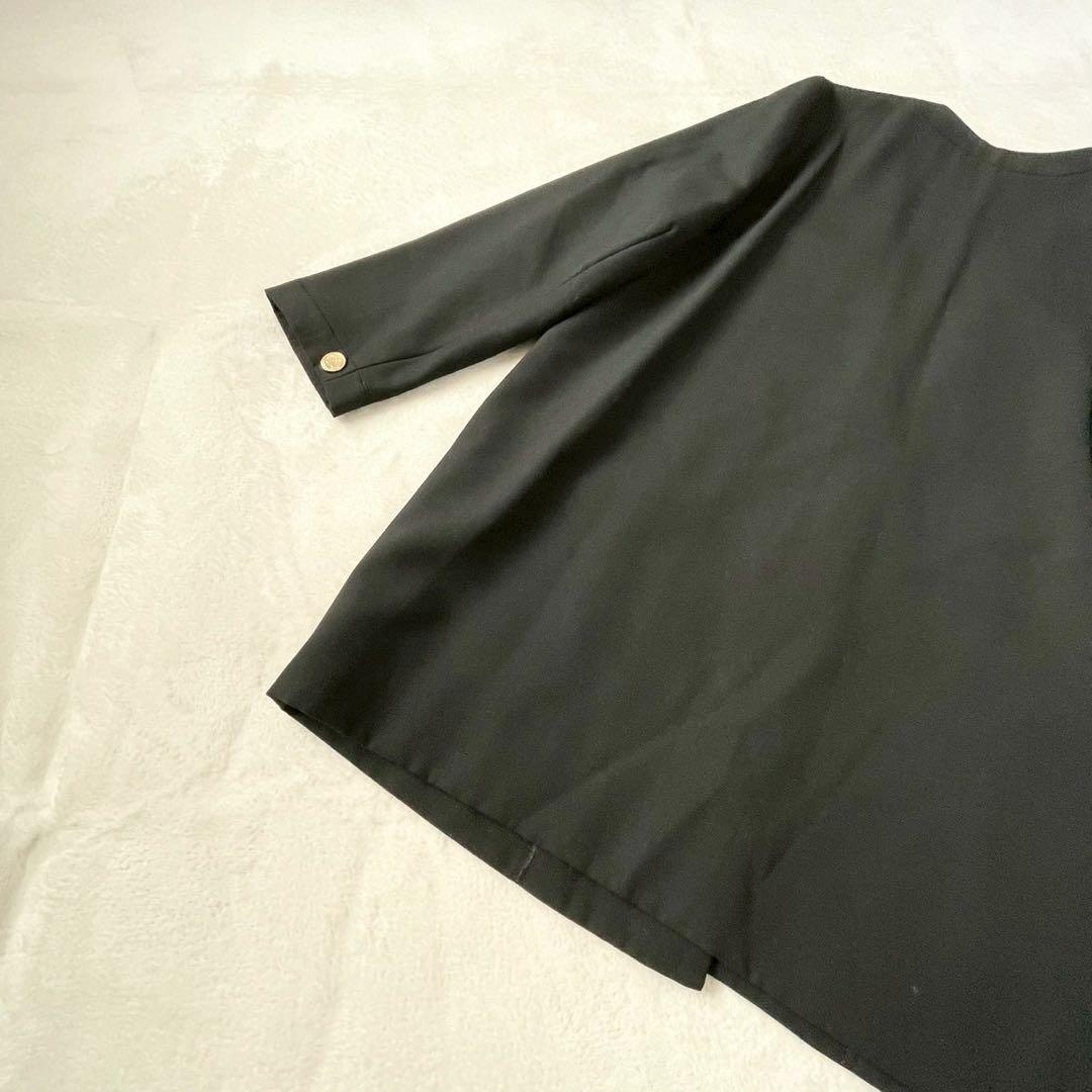 レオナール　ノーカラージャケット　金ボタン　9 ブラック　黒