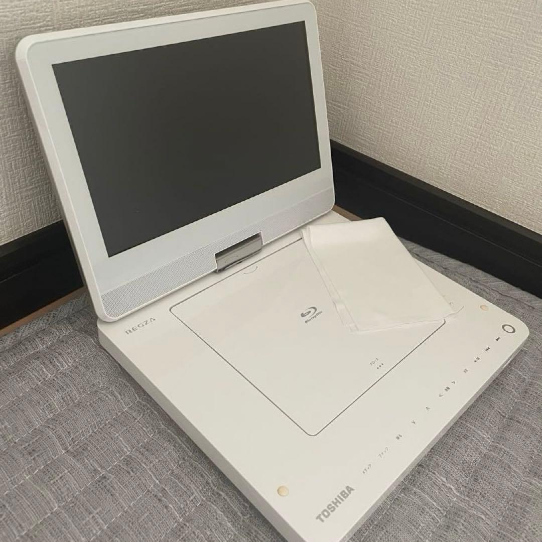 東芝　REGZA ポータブルBlu-rayディスクプレーヤー　SD-BP900S