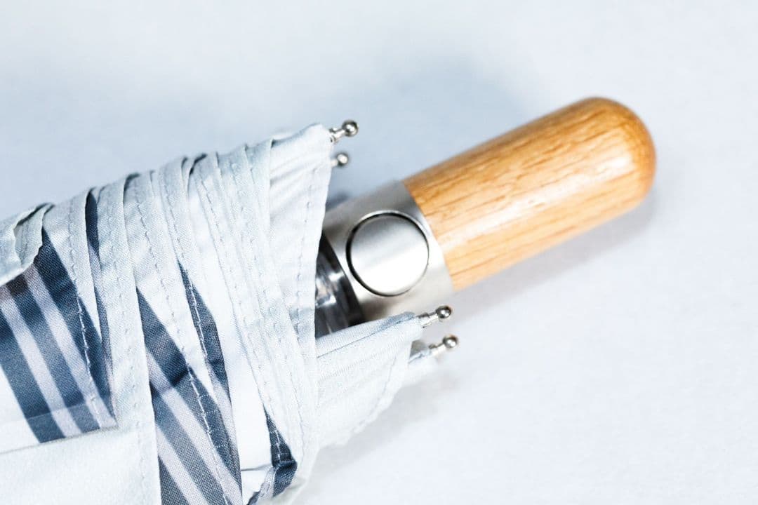 美品LOUIS VUITTON 折りたたみ傘 ホワイトストライプ