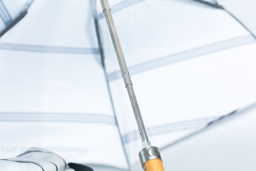 美品LOUIS VUITTON 折りたたみ傘 ホワイトストライプ