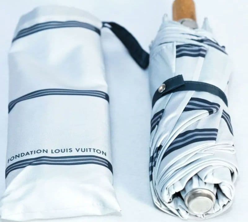 美品LOUIS VUITTON 折りたたみ傘 ホワイトストライプ