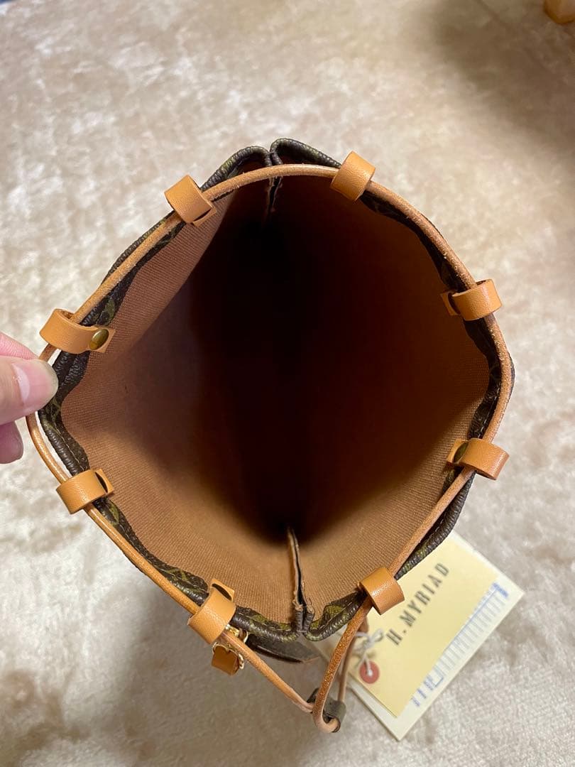 ◾️新品未使用　h.myriad 巾着ポーチ　ショルダーポーチ