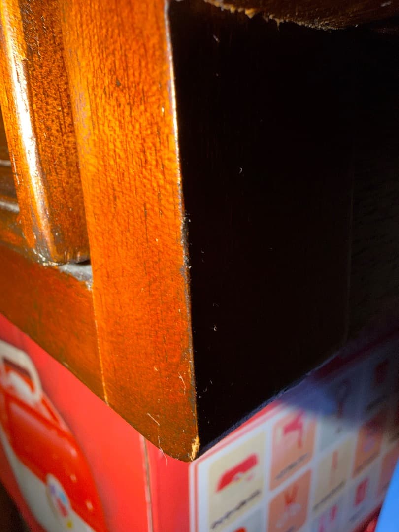 アンティーク調木製ダークブラウンチェスト