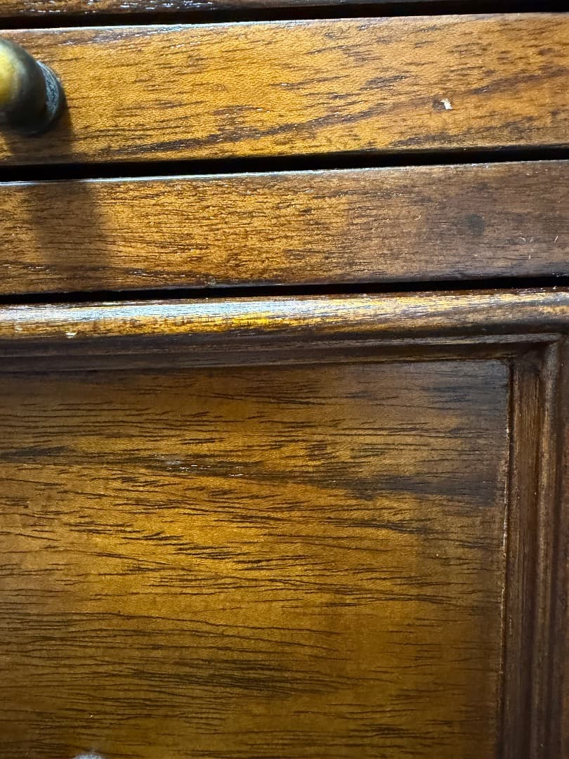 アンティーク調木製ダークブラウンチェスト