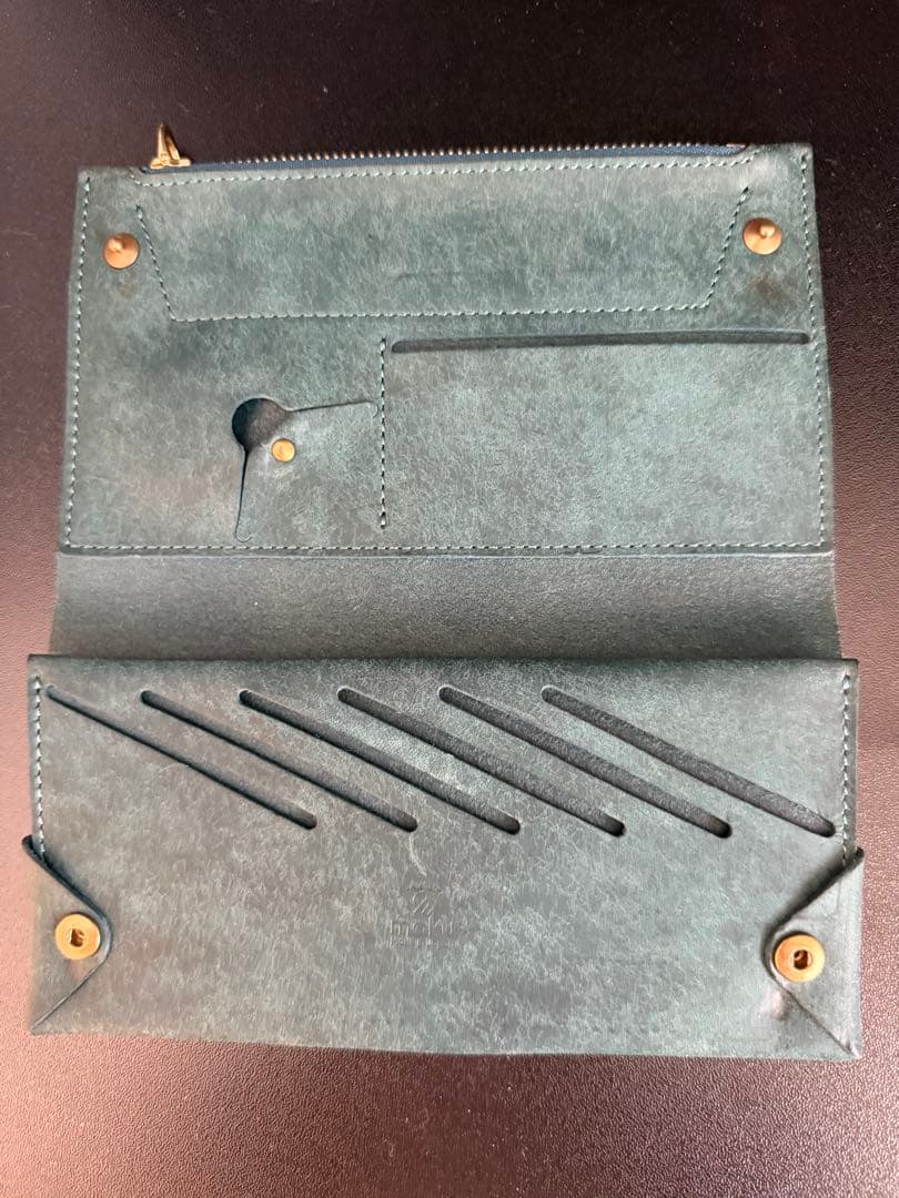 [moku(モク)] 小さく薄い長財布Uno プエブロレザー/ユニセックス