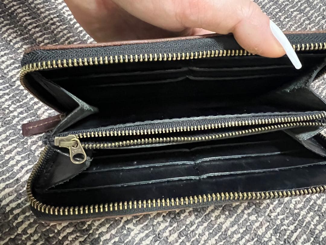 ココペリ彫刻デザイン長財布　本革