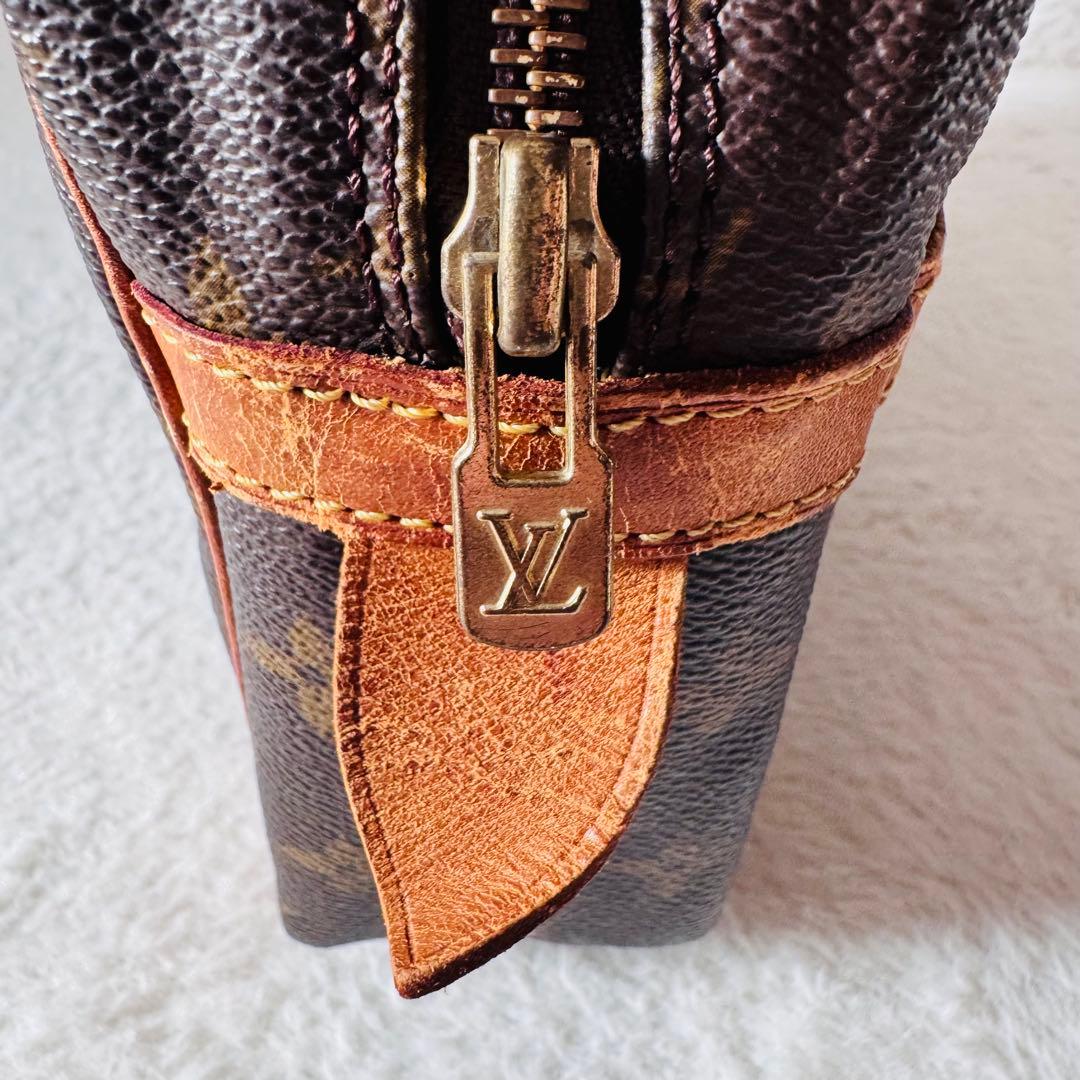 ルイヴィトン コンピエーニュ28 モノグラム M51845 クラッチバッグ