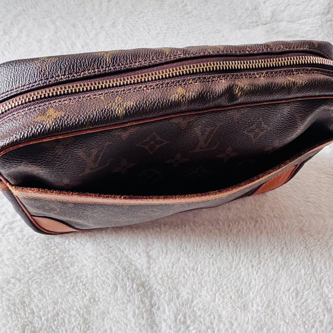 ルイヴィトン コンピエーニュ28 モノグラム M51845 クラッチバッグ