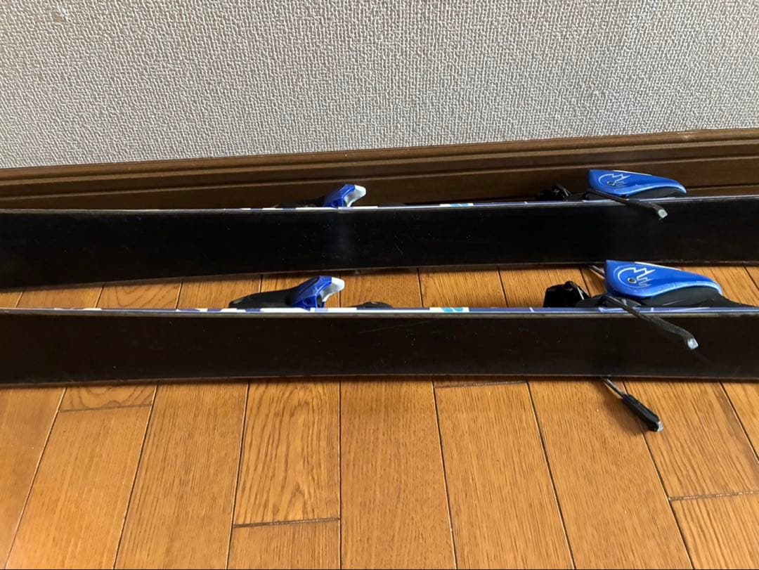 【男の子】スキー板　ストック　スキー靴 4点セット 小学生用