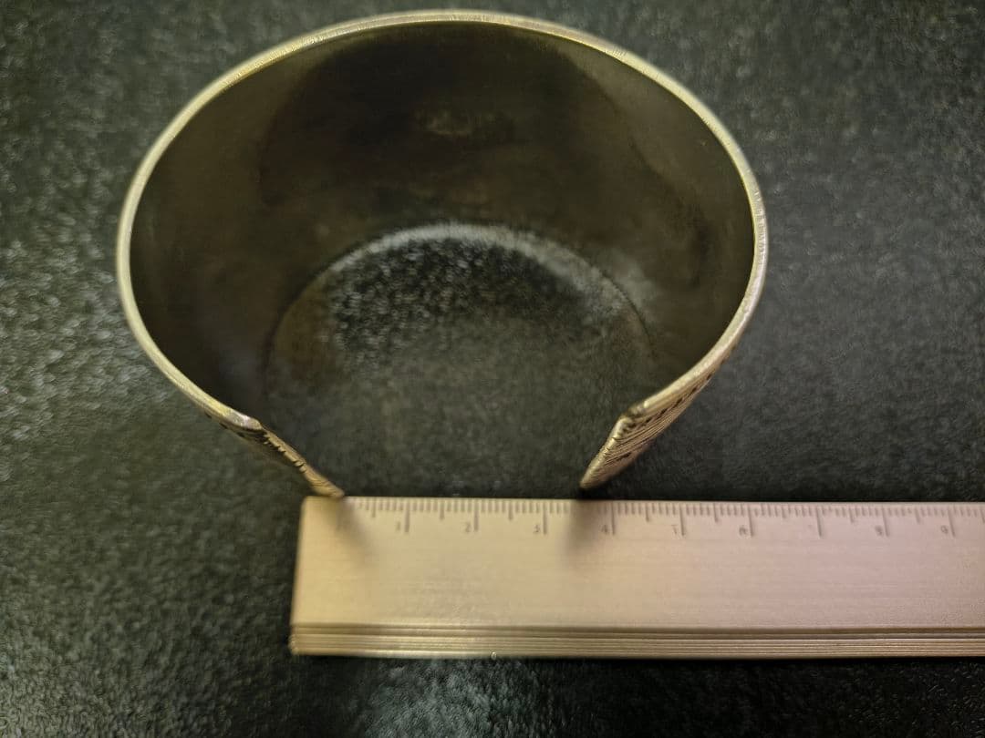 ナバホ　ゲーリーリーブス シルバーバングル