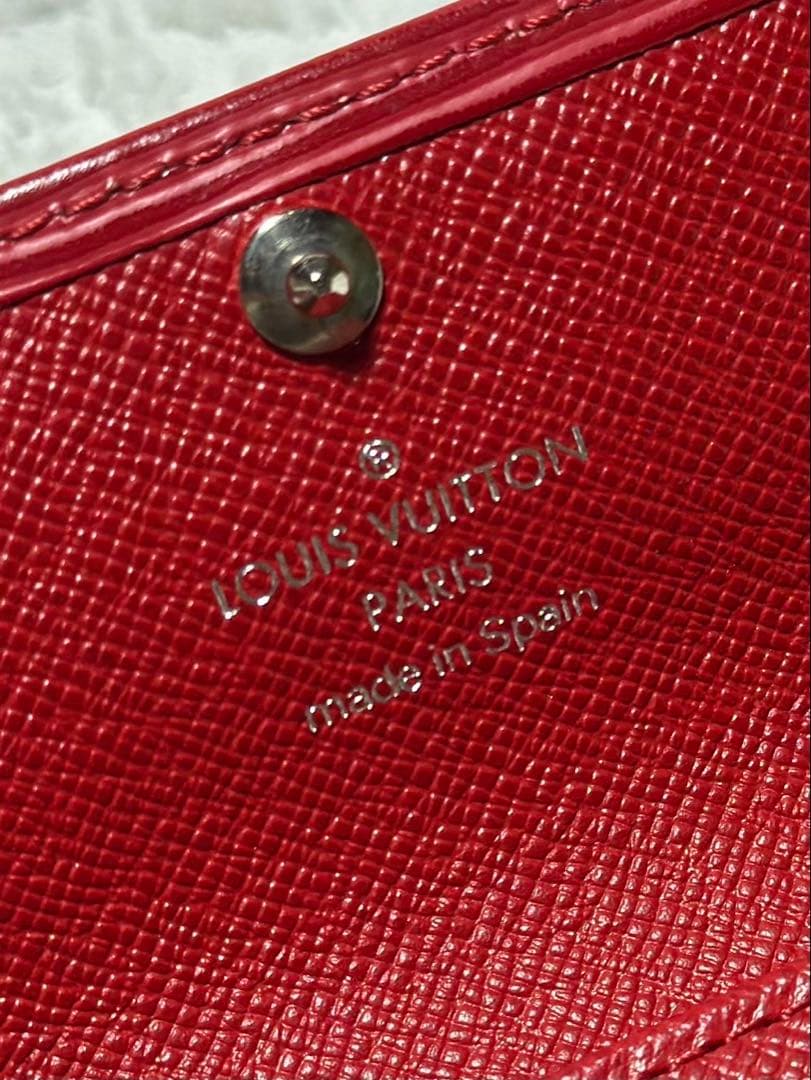 美品！ ルイヴィトン キーケース 4連 エピ レザー 赤 レッド