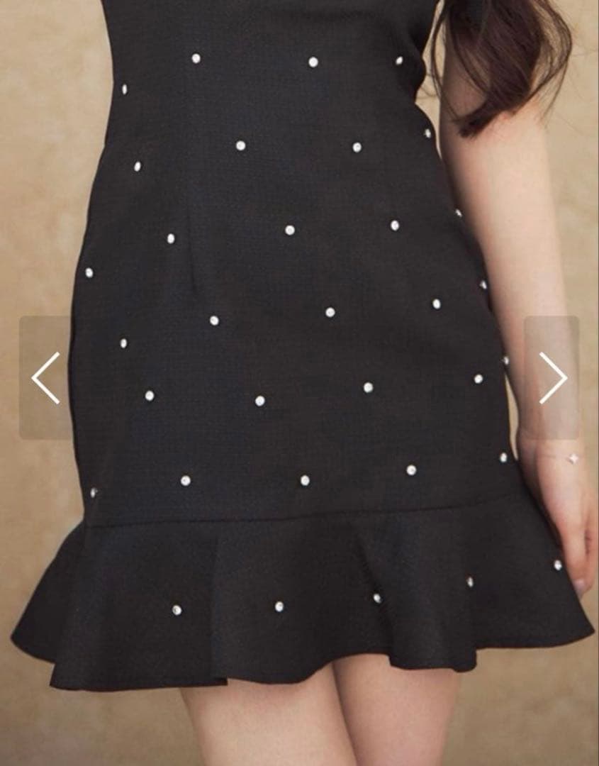 JEWELS ジュエルズ パール装飾付き黒タイトドレス