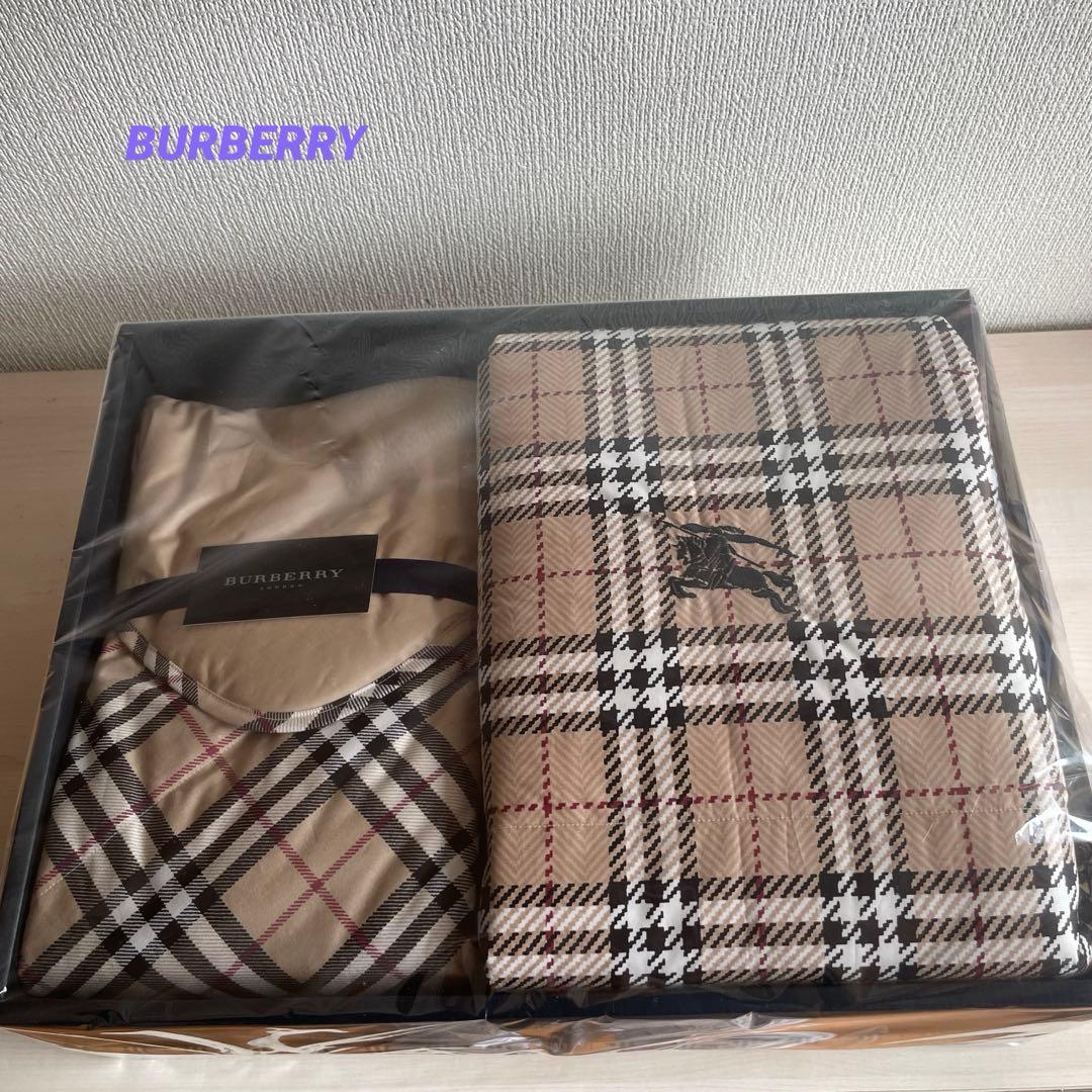 新品 バーバリー ロンドン 羽毛ひざ掛け&ダウンケット　 羽毛布団 2点