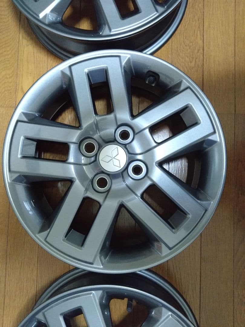 【美品】三菱　デリカミニ純正ホイール　4.5J-15 4H100 +46