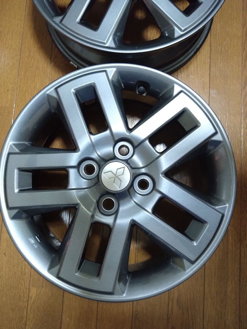 【美品】三菱　デリカミニ純正ホイール　4.5J-15 4H100 +46