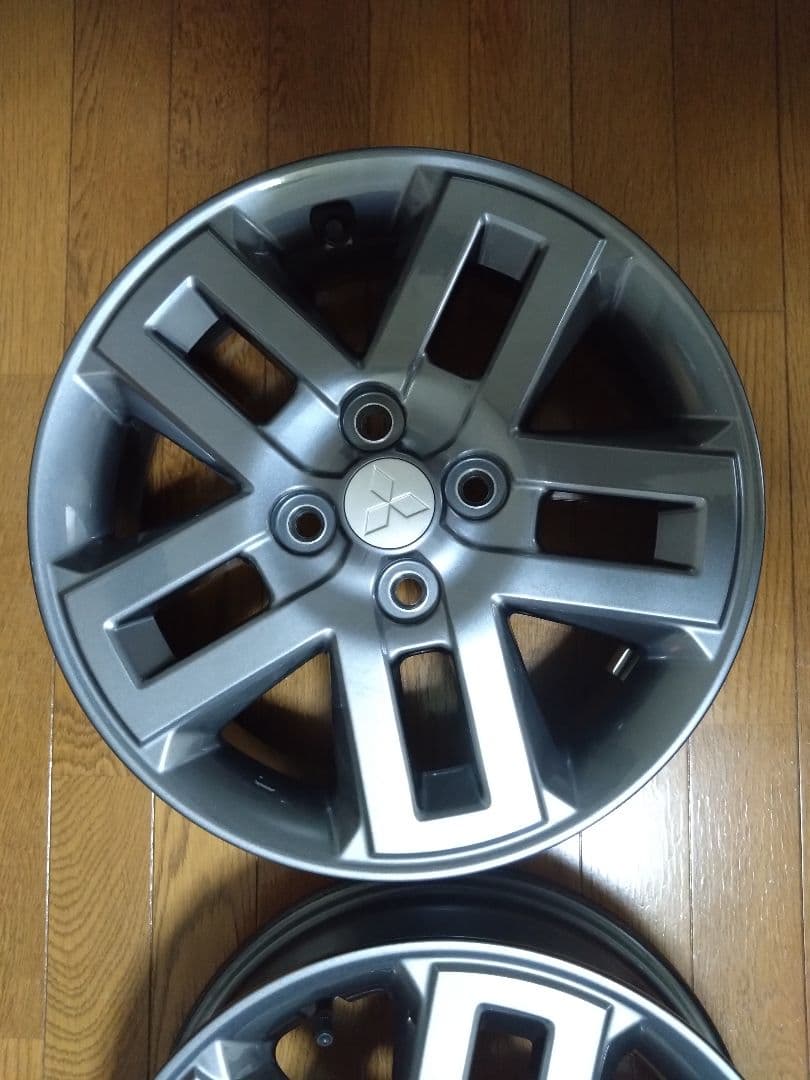 【美品】三菱　デリカミニ純正ホイール　4.5J-15 4H100 +46