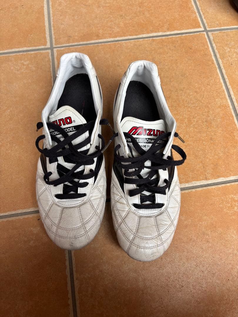 ミズノ　モレリア2