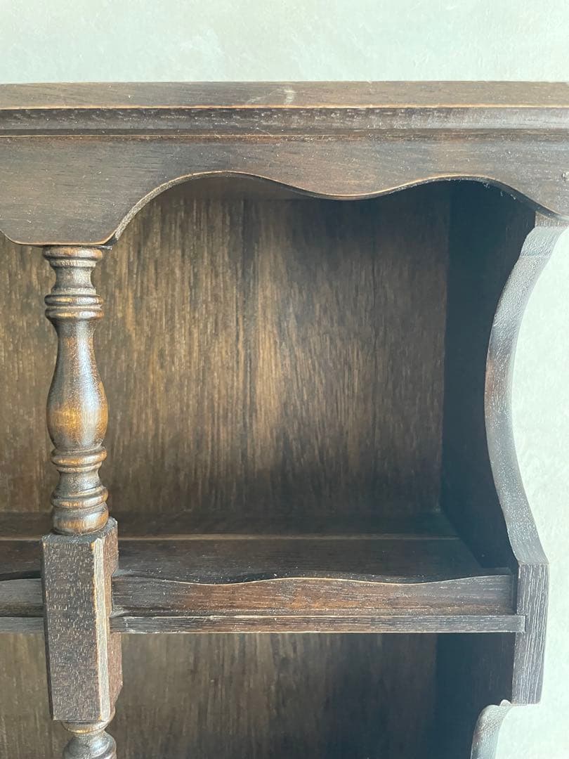 イギリス　ヴィンテージ　アンティーク飾り棚　ウォールシェルフ