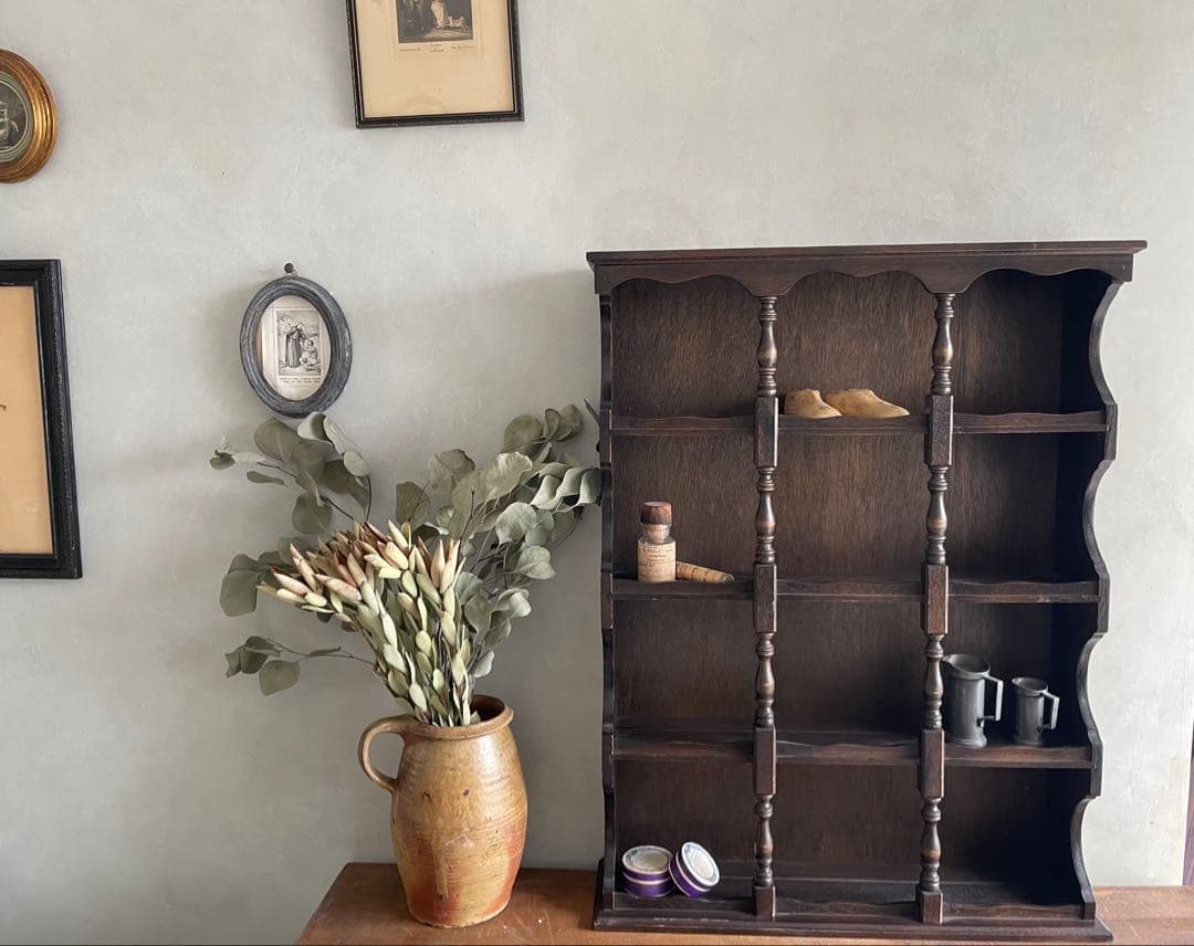 イギリス　ヴィンテージ　アンティーク飾り棚　ウォールシェルフ