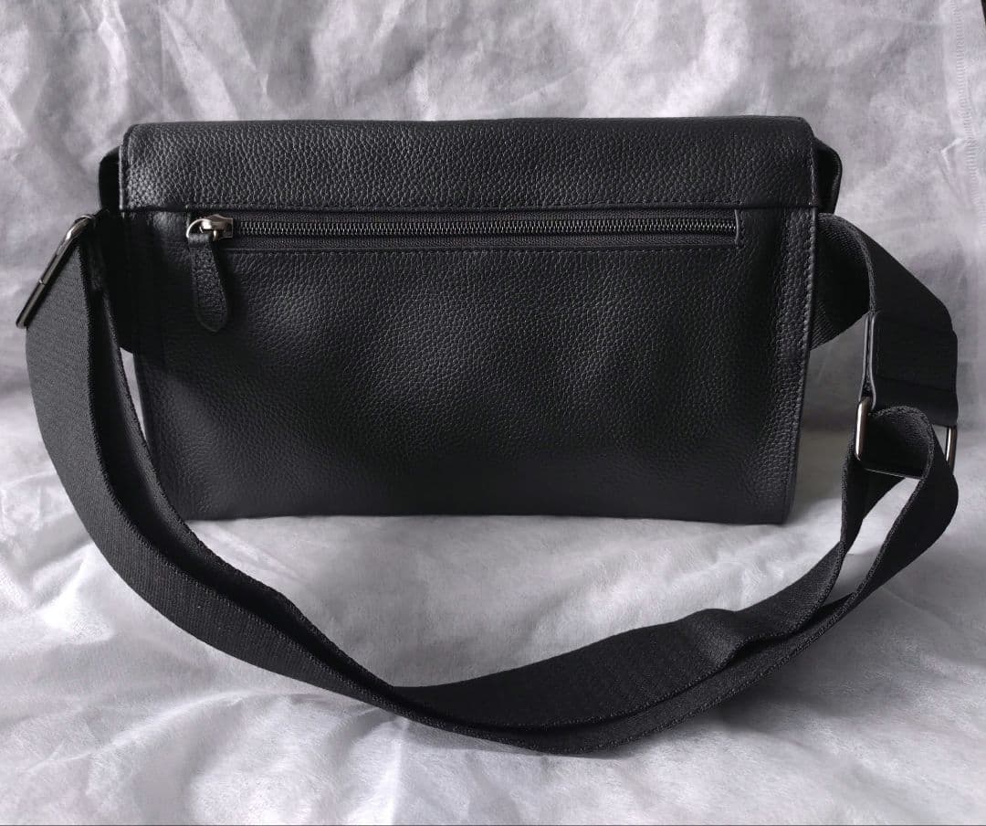 【期間限定お値下中！】イアパピヨネ　ワイドテープショルダーバッグ