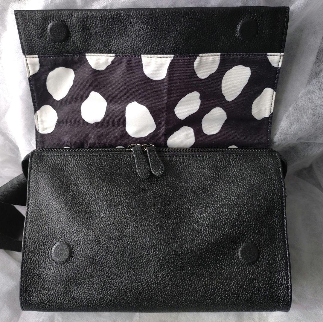 【期間限定お値下中！】イアパピヨネ　ワイドテープショルダーバッグ