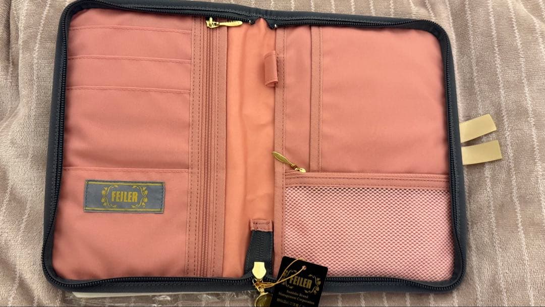 にゃん様⭐︎FEILER フェイラー　母子手帳ケース　ハイジマルチケース