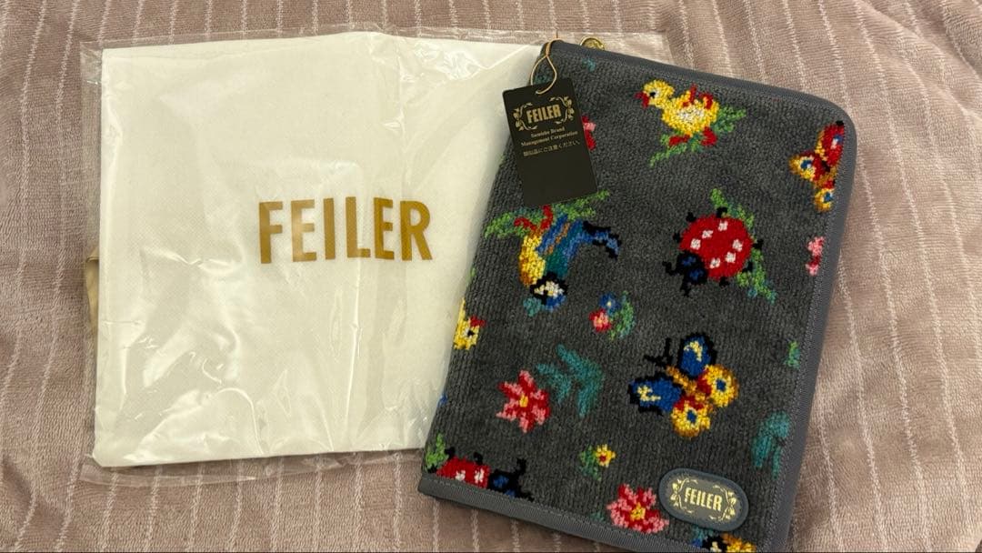 にゃん様⭐︎FEILER フェイラー　母子手帳ケース　ハイジマルチケース