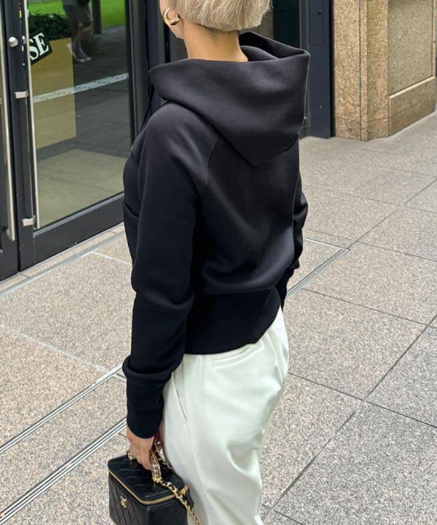 日本製美ラインパーカー