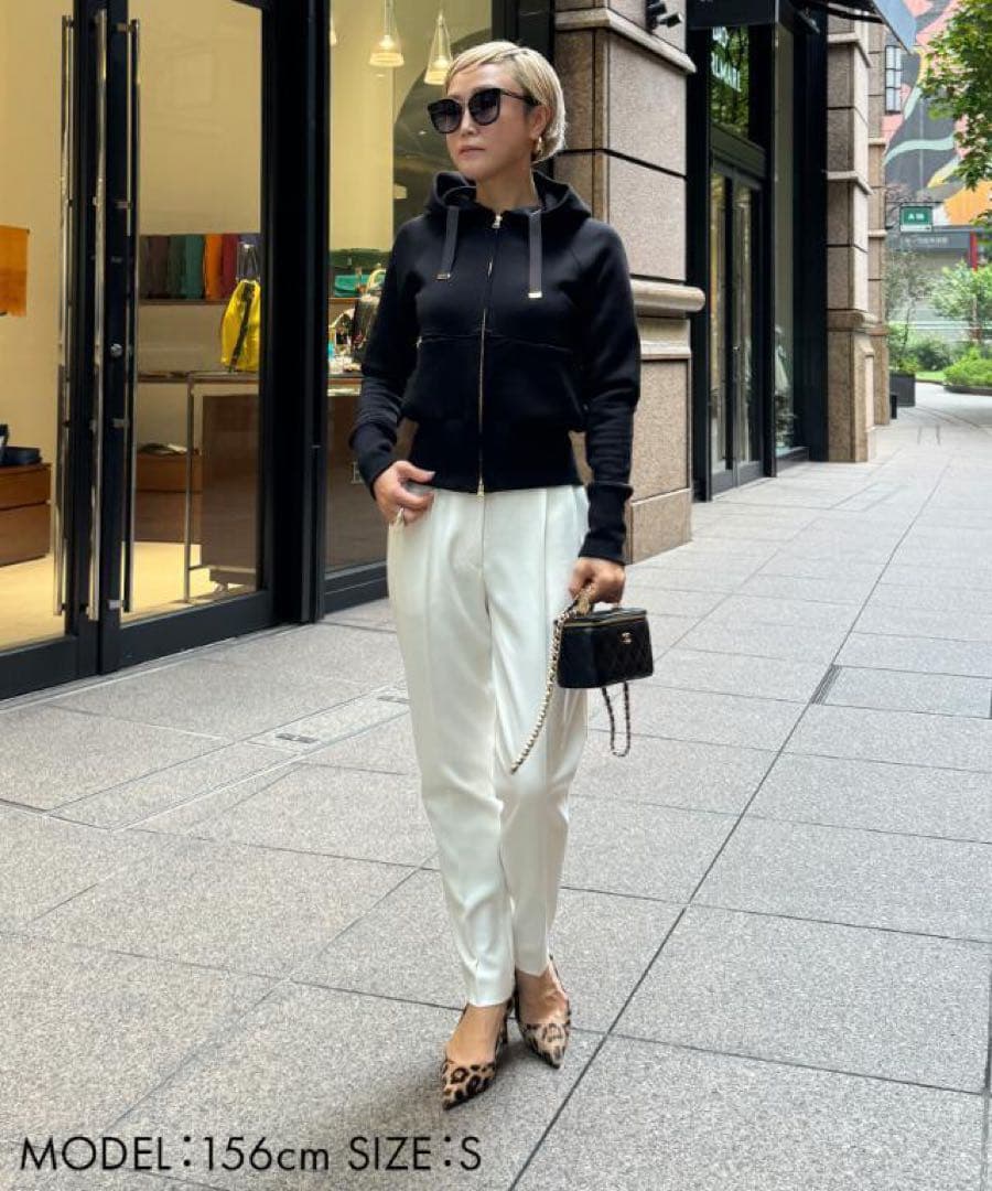 日本製美ラインパーカー