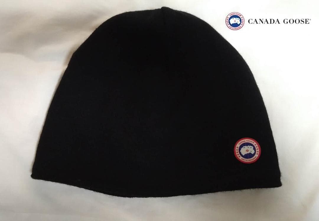   カナダグース ブラック ニット帽 中古美品 入手困難品