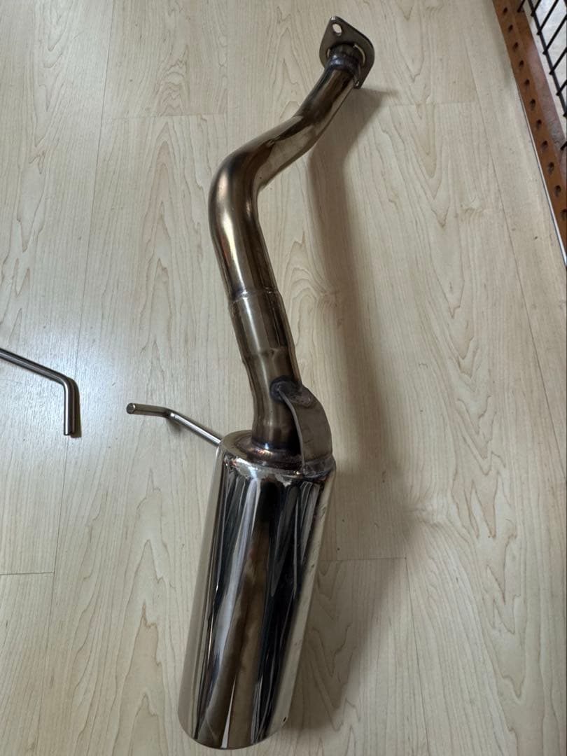 ハイエース　ウイルスウイン　テイストマフラー