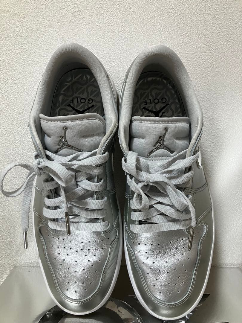 エアジョーダン　ゴルフシューズ　シルバー