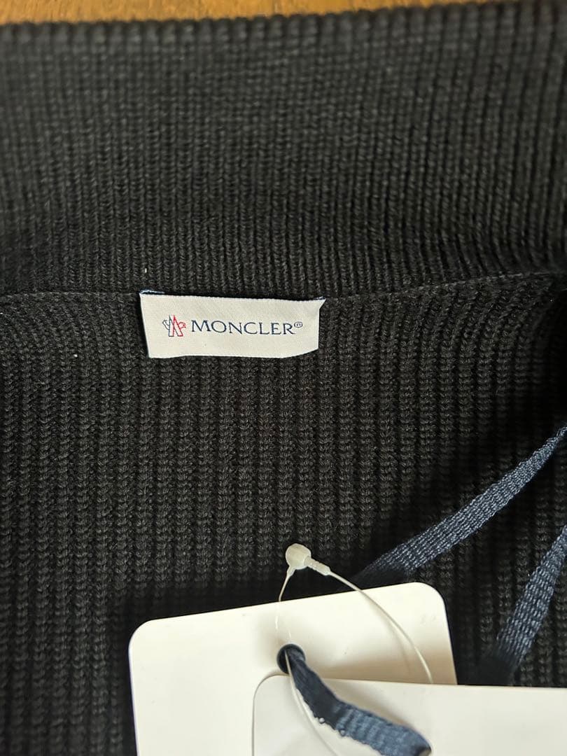 新品タグ付き★モンクレール★ニットダウンジャケット10Y