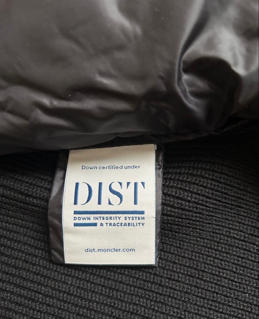 新品タグ付き★モンクレール★ニットダウンジャケット10Y
