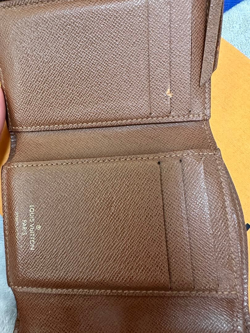 Louis Vuitton 三つ折り財布 モノグラム　ヴィトン財布