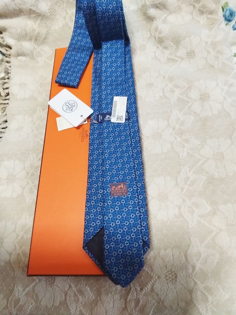 エルメス ネクタイ ネイビー 箱付き