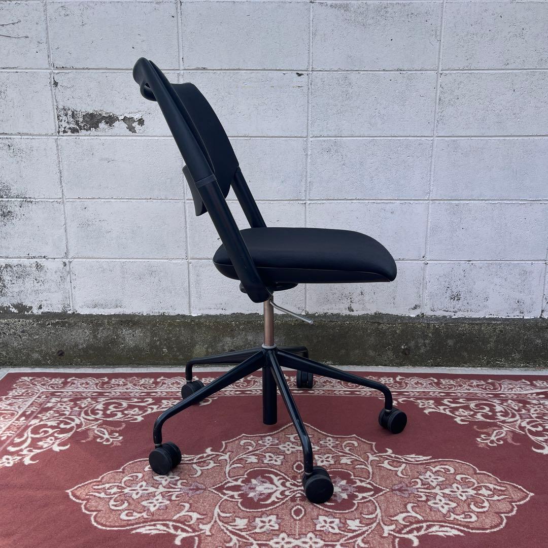 ITOKI イトーキ◾️ガス圧昇降式 デスクチェア 黒ブラック キャスター付き