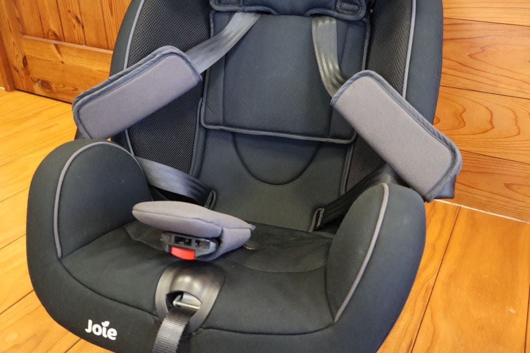 Joie ジョイー　チャイルドシート バリアント（ブラックエレメント）①