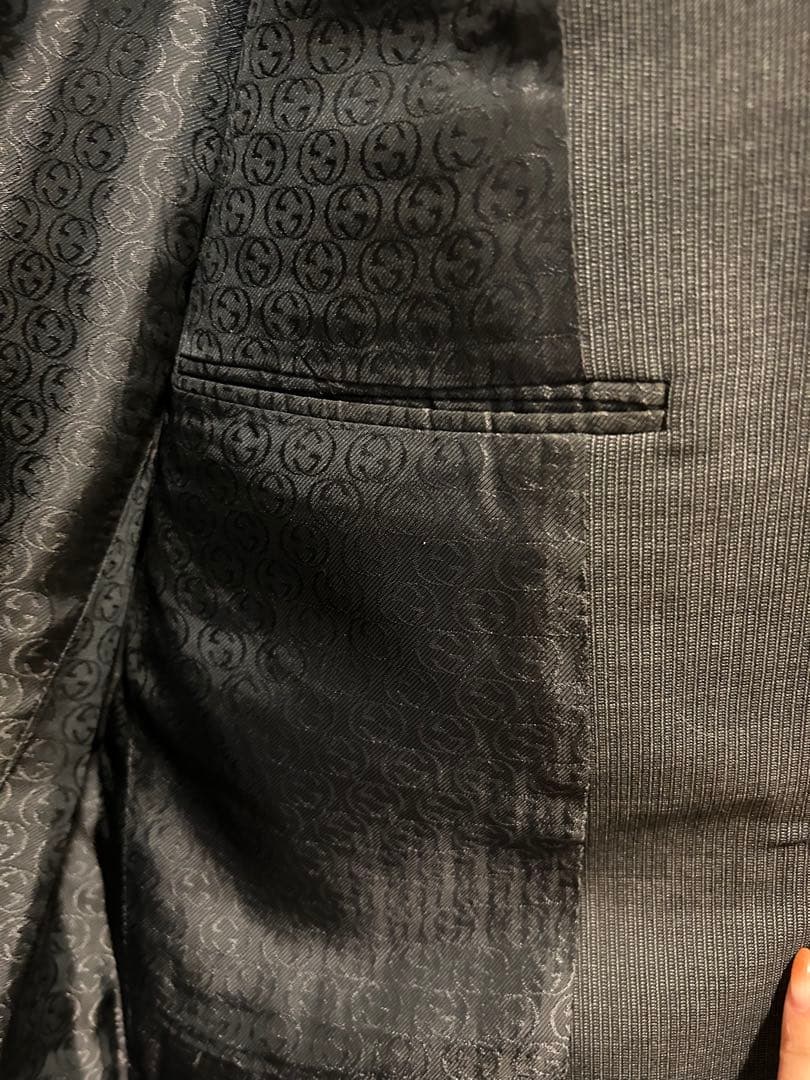 GUCCI グレー スーツ セットアップ