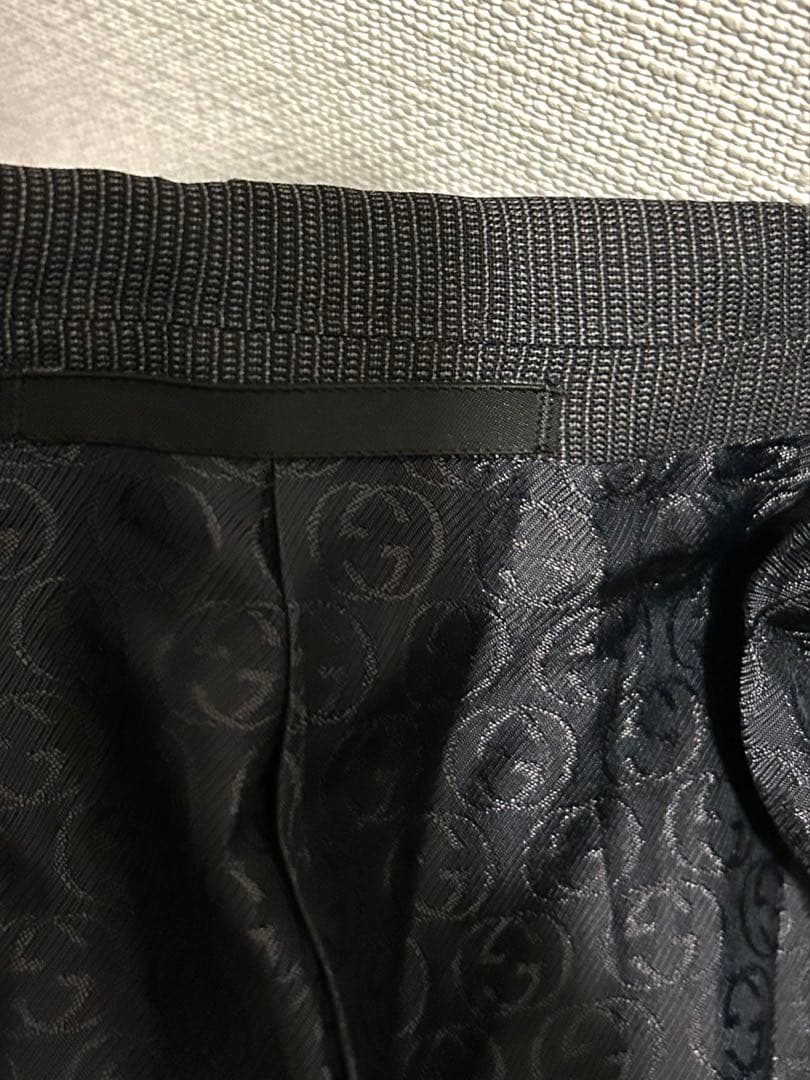 GUCCI グレー スーツ セットアップ