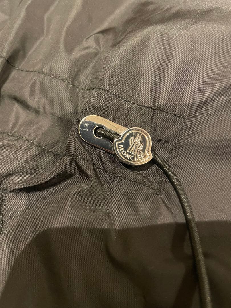 MONCLER モンクレール　ブラック ブルゾン　サイズ2 訳あり　美品