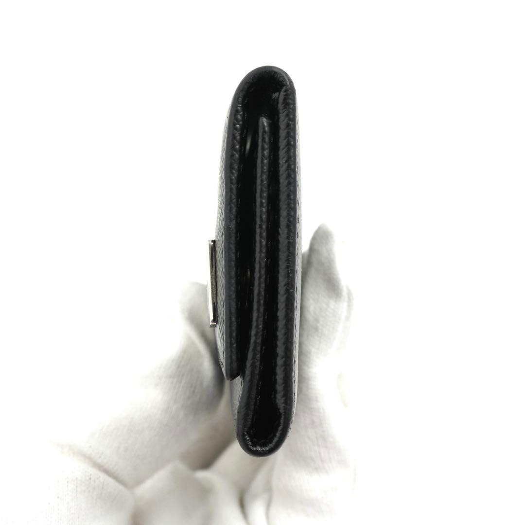 ✨未使用展示品✨　PRADA キーケース　サフィアーノ　三角プレート　6連　黒色