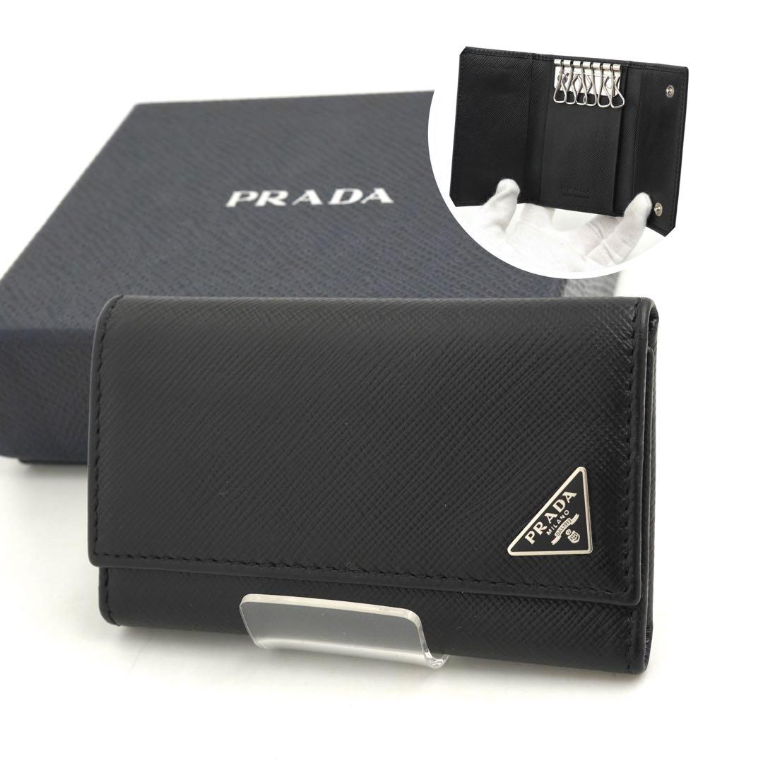 ✨未使用展示品✨　PRADA キーケース　サフィアーノ　三角プレート　6連　黒色
