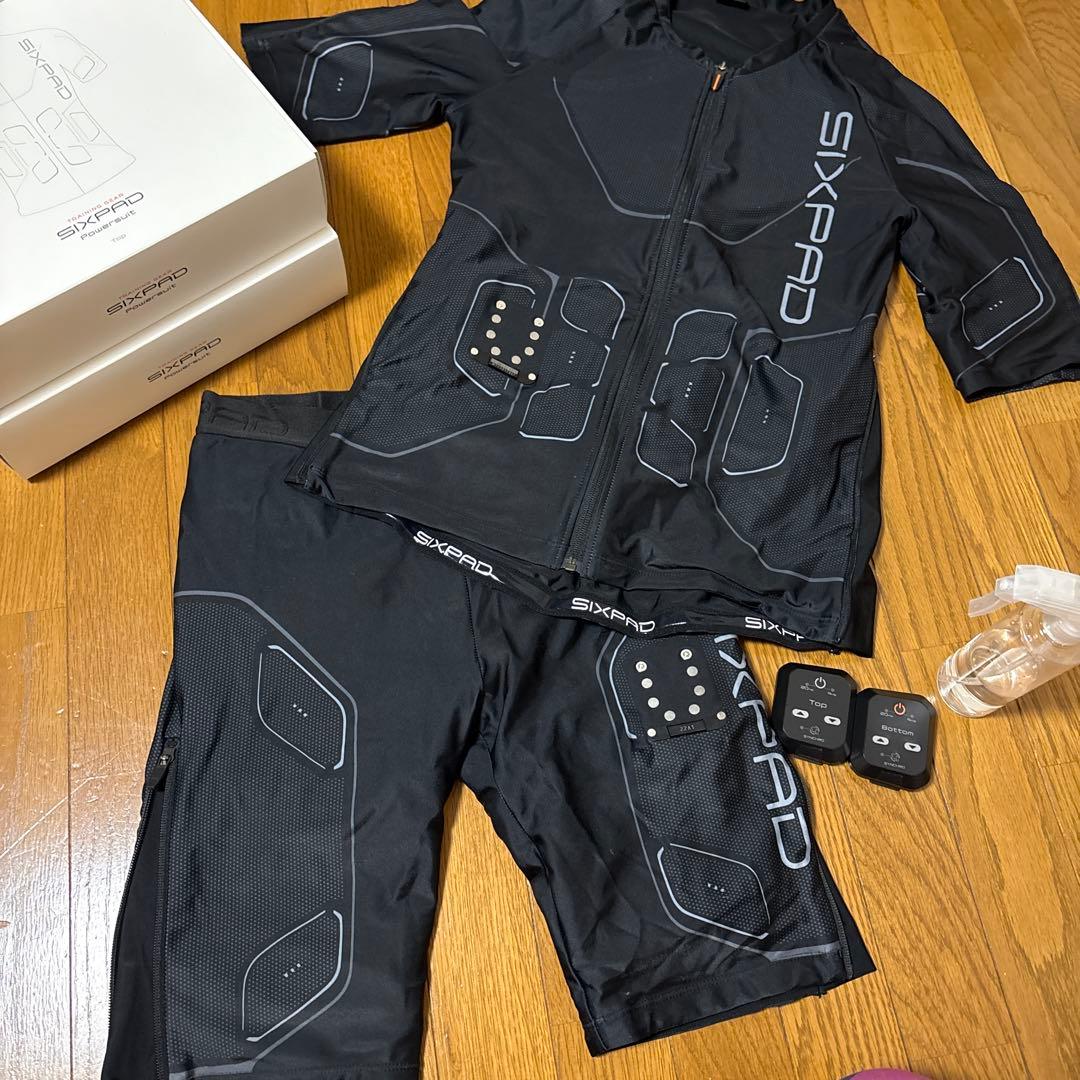【極美品】SIXPADパワースーツ　上下セット メンズLサイズ