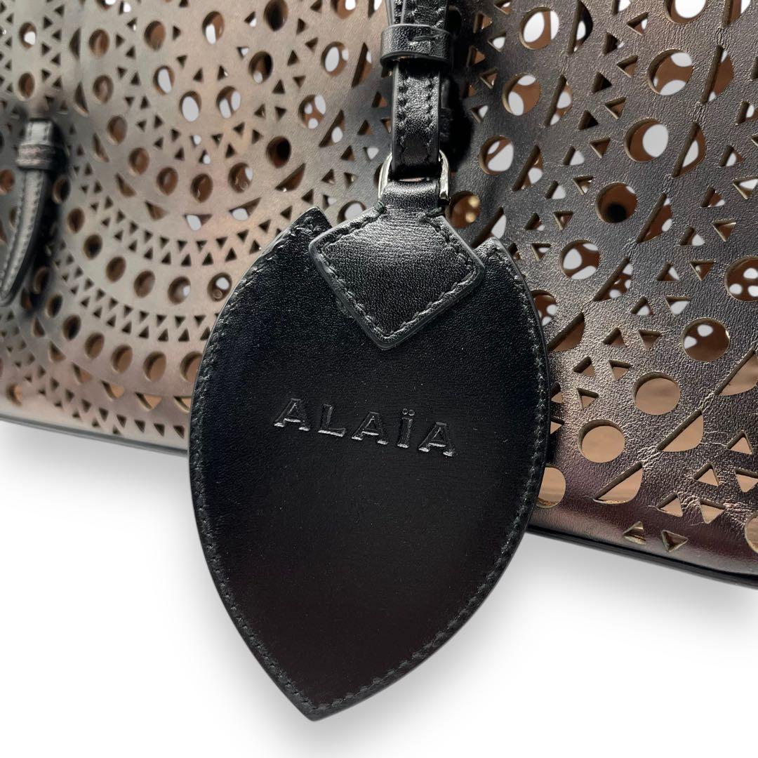 ご予約のお品　Alaïa アライア ショルダー トートバッグ MINA 32