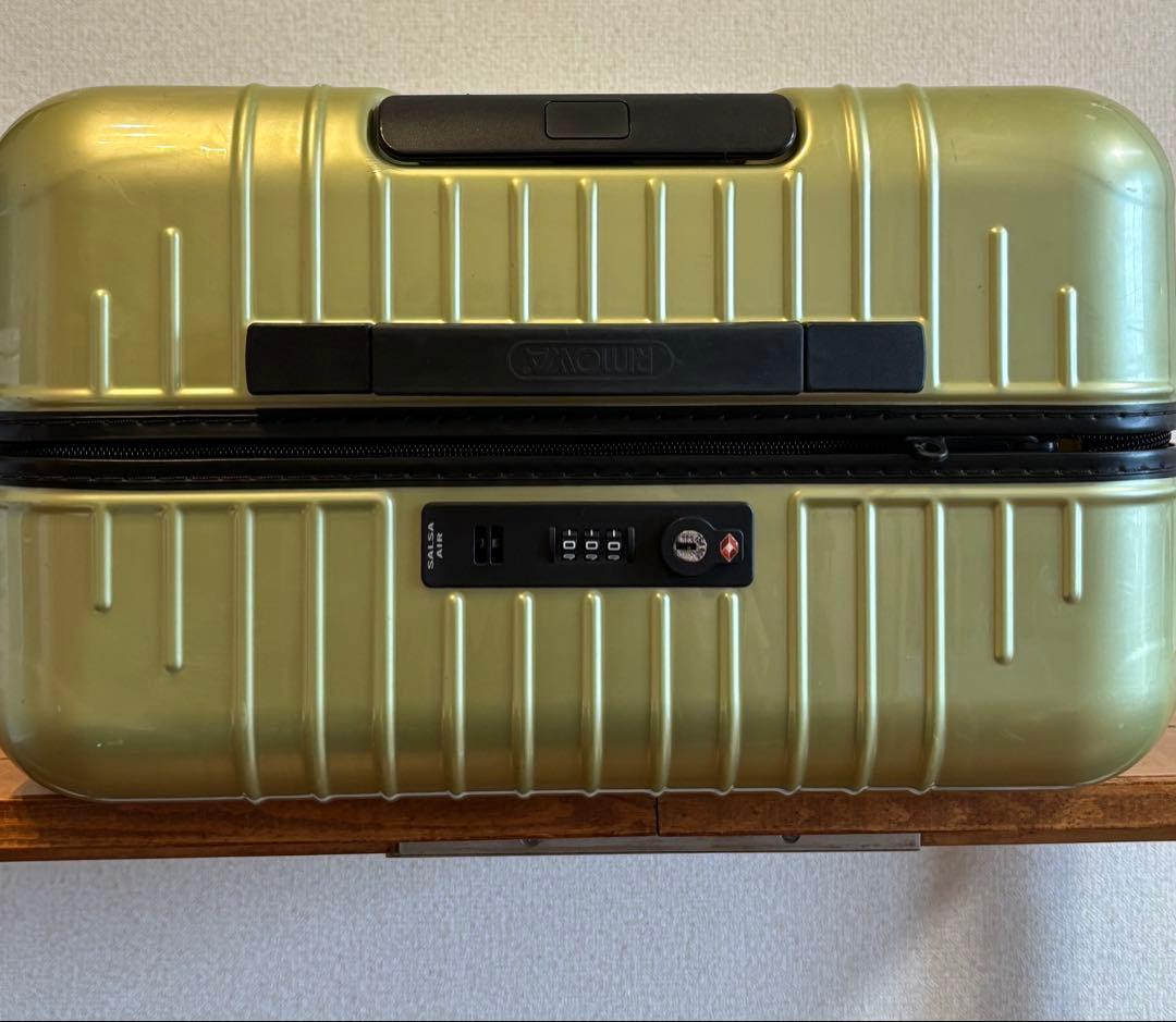 美品　RIMOWA 65L リモワ サルサエアー 4輪　ライムグリーン　超軽量