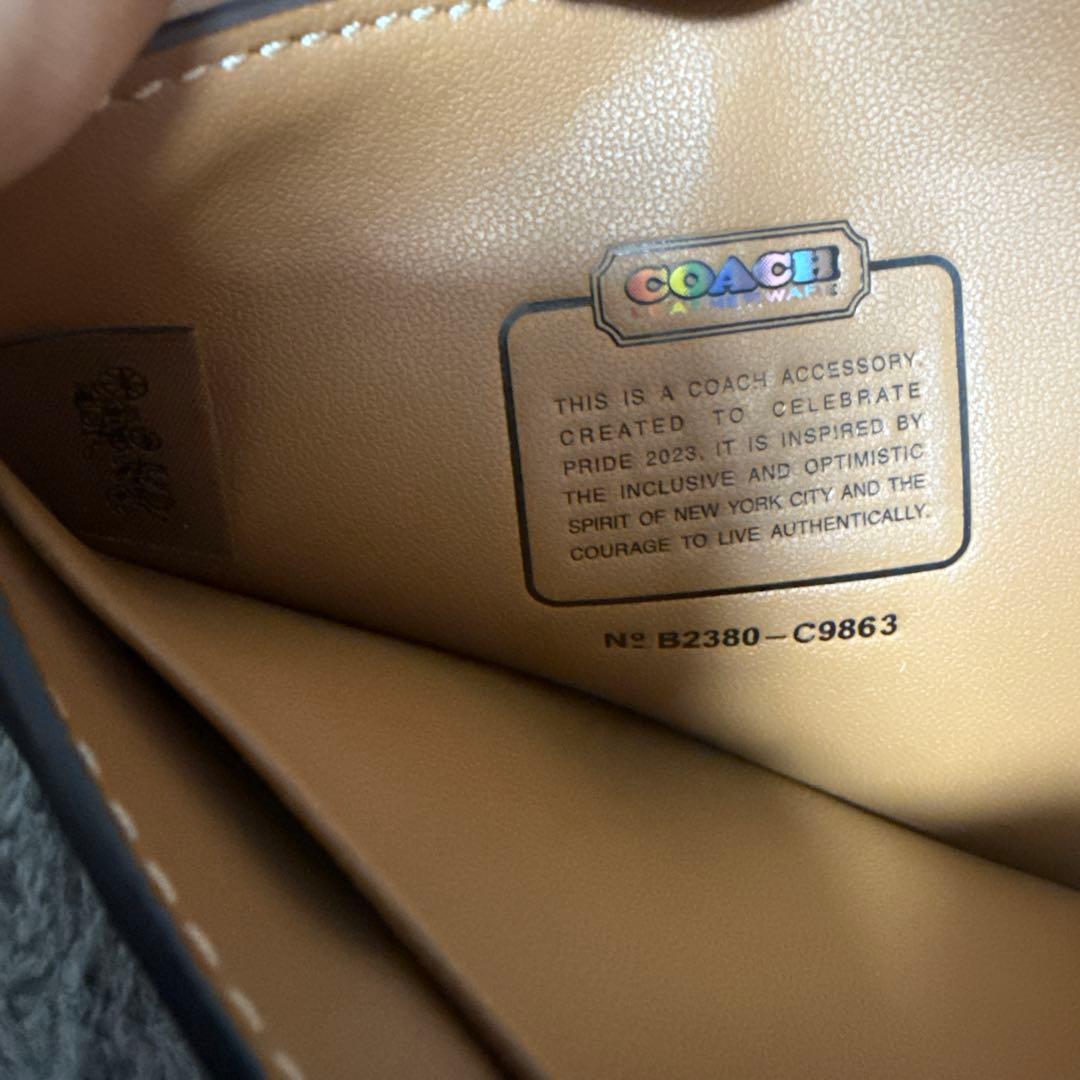 COACH プライド2023 二つ折り財布